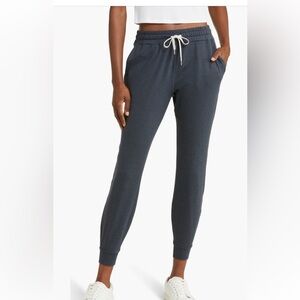 Vuori Performance Joggers